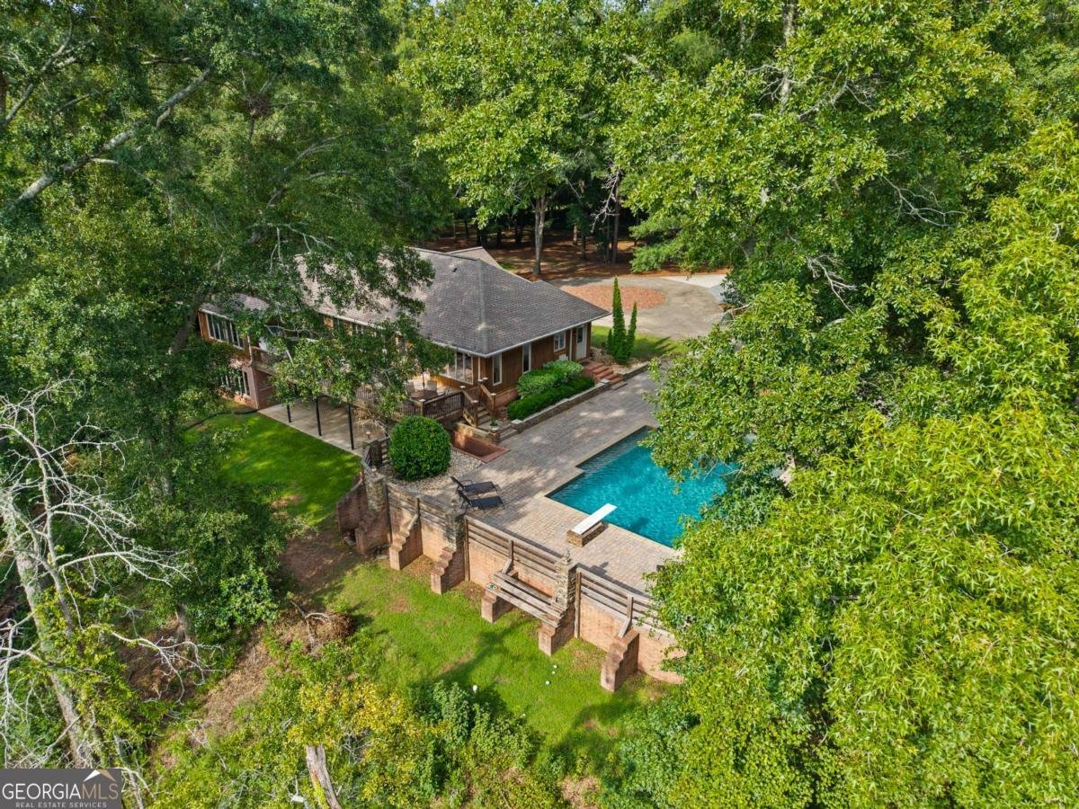 200 Old Country Club Road NE Milledgeville - 35