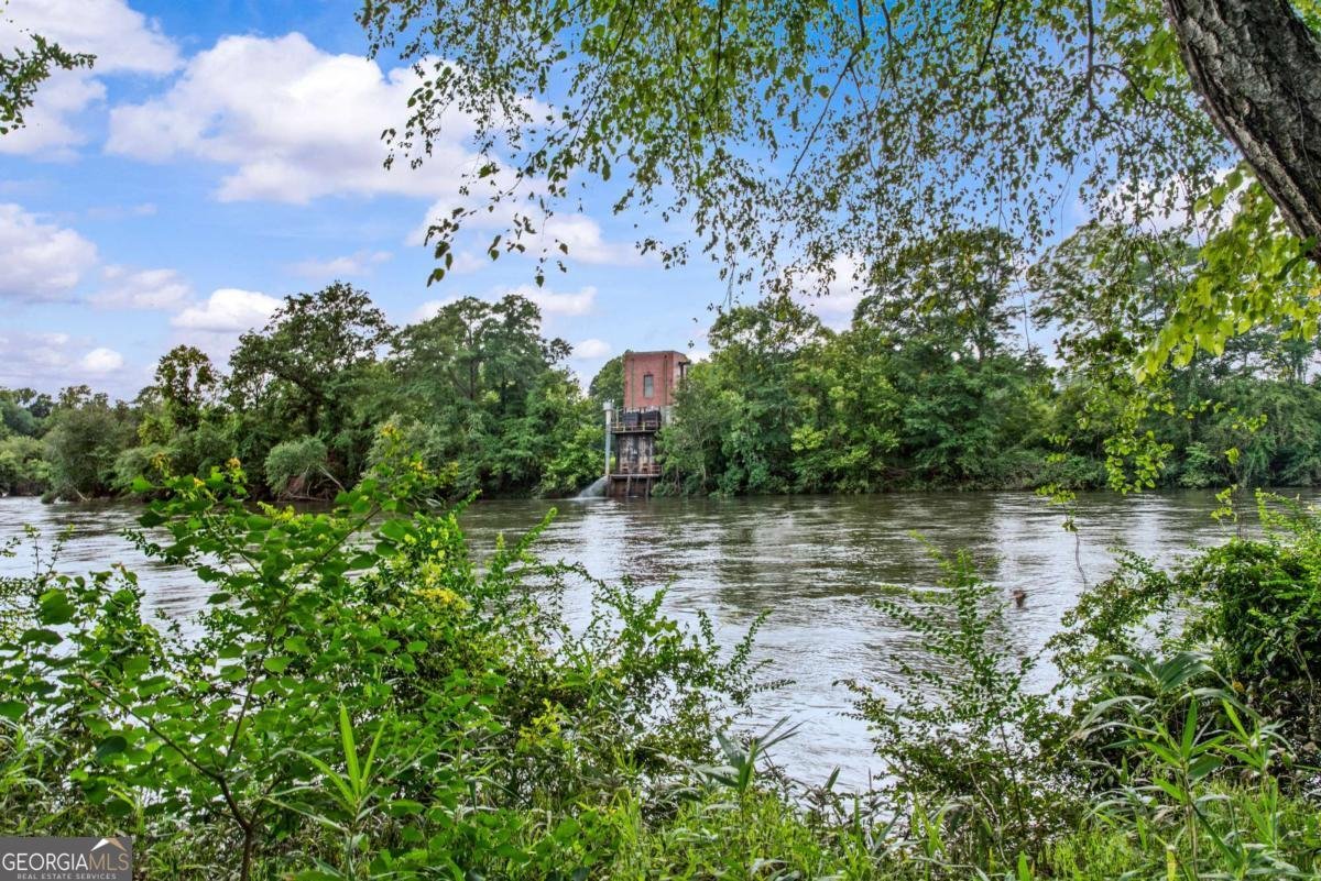 200 Old Country Club Road NE Milledgeville - 40