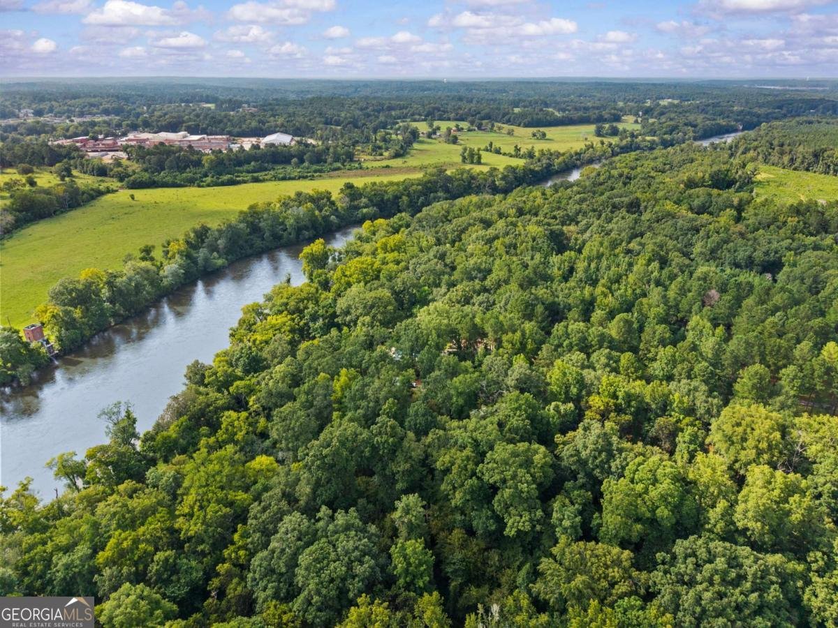 200 Old Country Club Road NE Milledgeville - 43