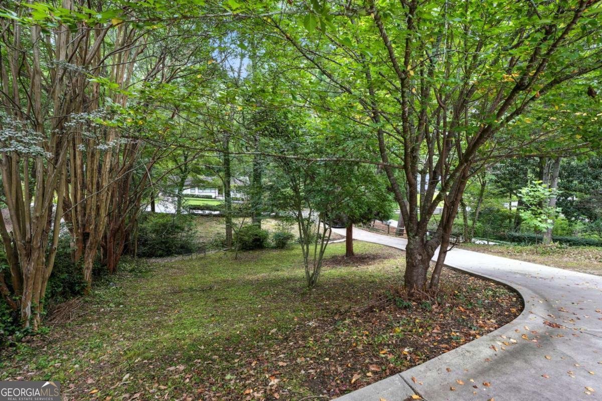 1277 Brookshire Lane Brookhaven - 24