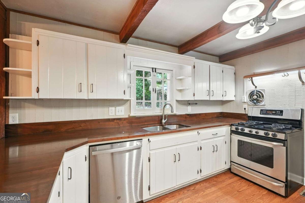 1277 Brookshire Lane Brookhaven - 33