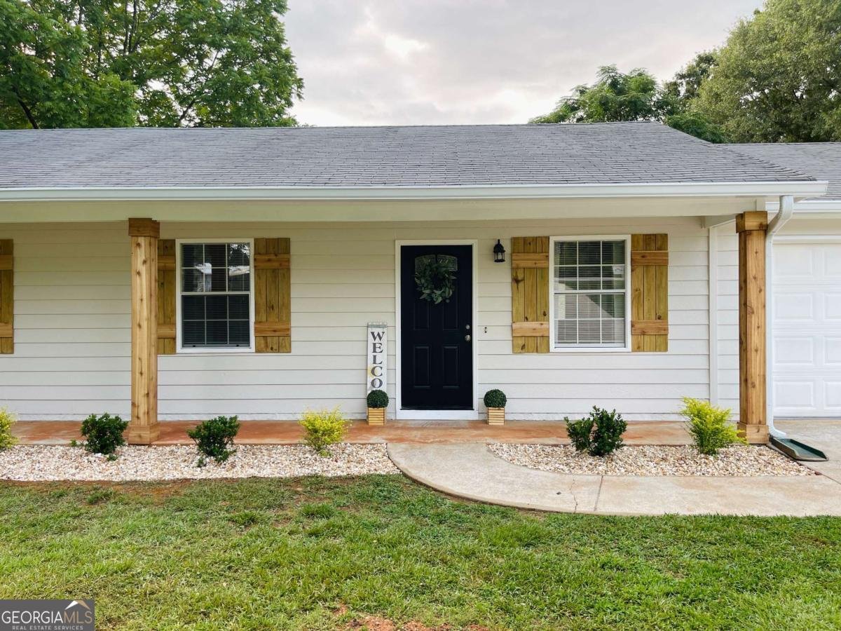 2303 Nancy Court Loganville - 3