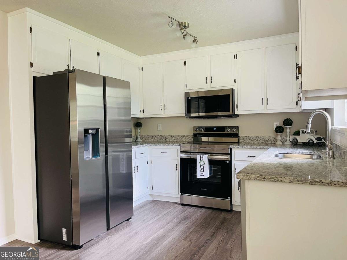 2303 Nancy Court Loganville - 9