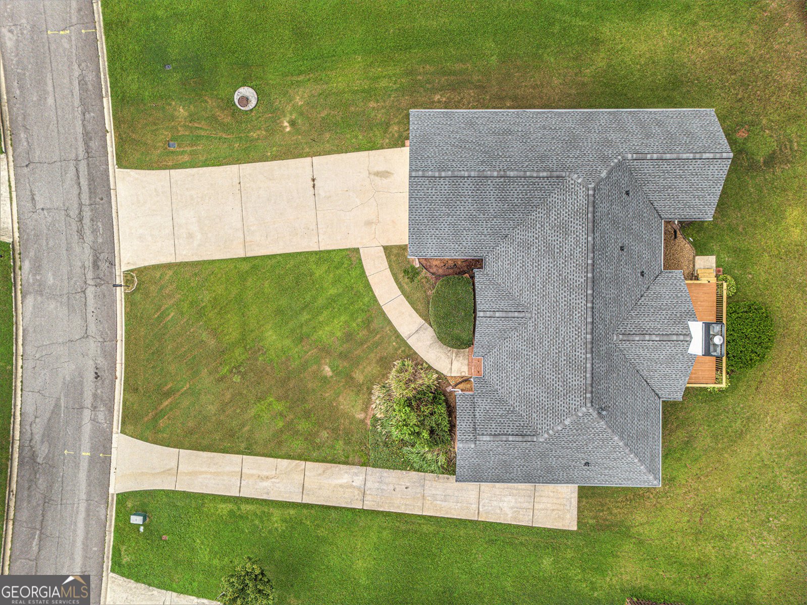 93 WOODRIDGE Drive Douglasville - 17