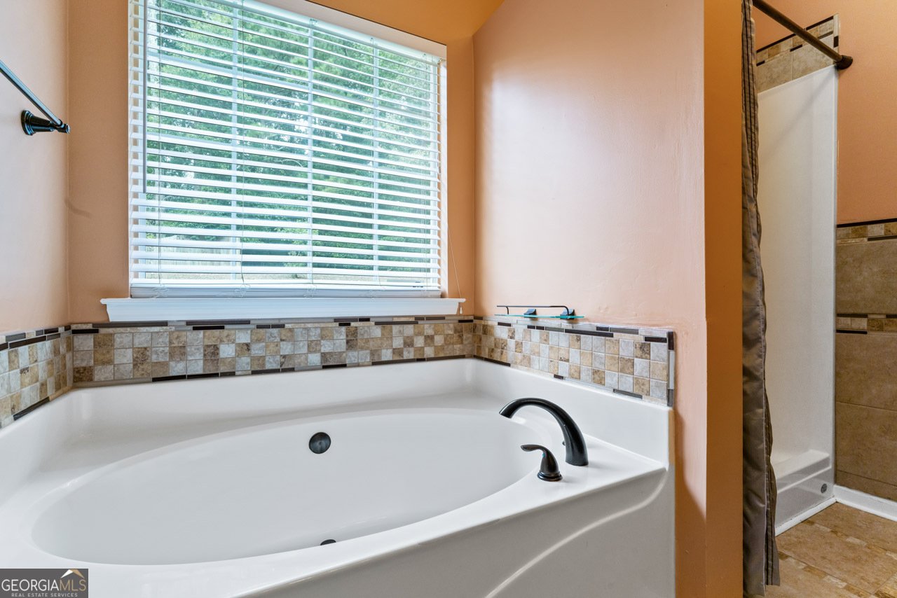 115 The Falls Boulevard Covington - 30