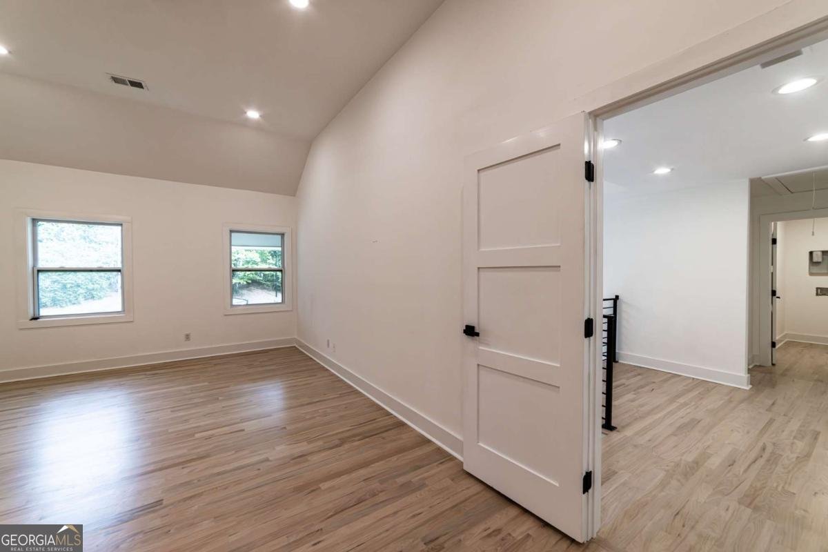 4 Bentley Trace Manor Atlanta - 27