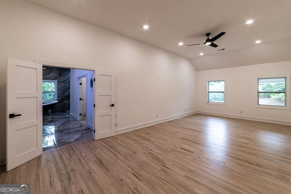 4 Bentley Trace Manor Atlanta - 28