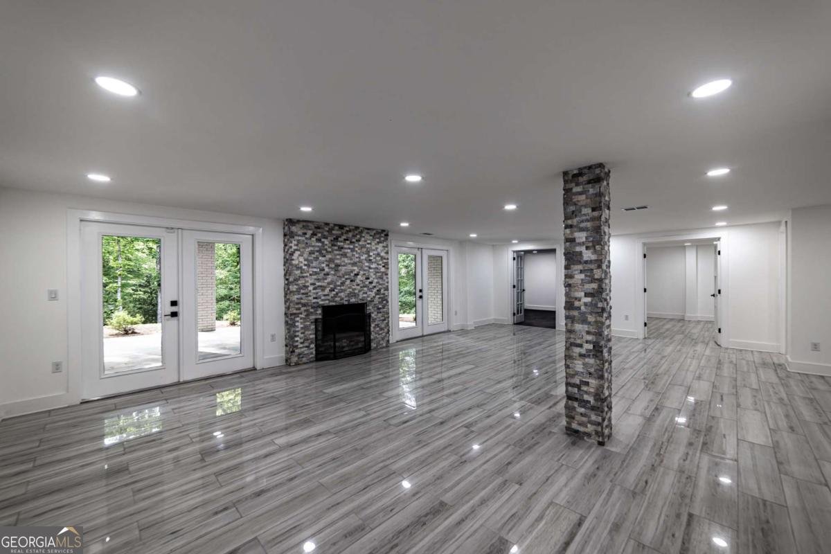4 Bentley Trace Manor Atlanta - 85
