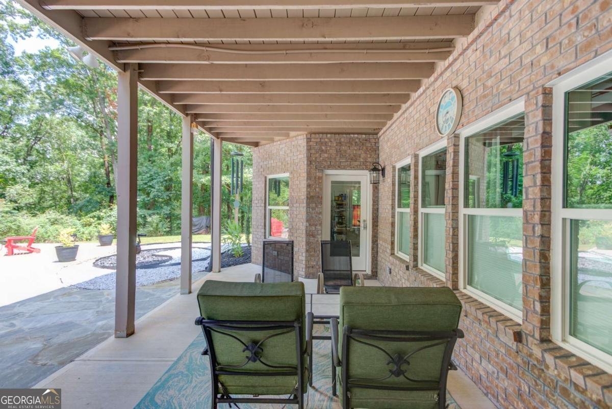 5392 Retreat Drive Flowery Branch - 30