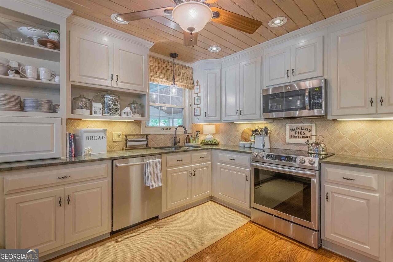 166 Cedar Street Lavonia - 21