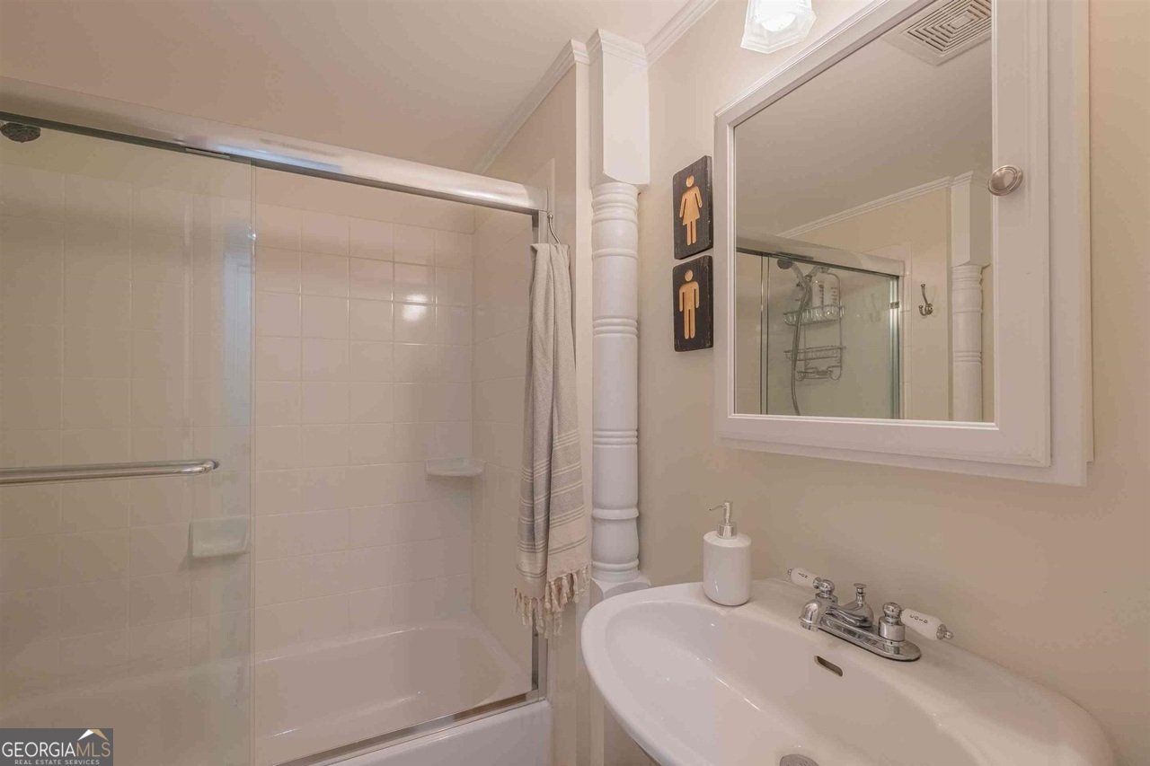 166 Cedar Street Lavonia - 44