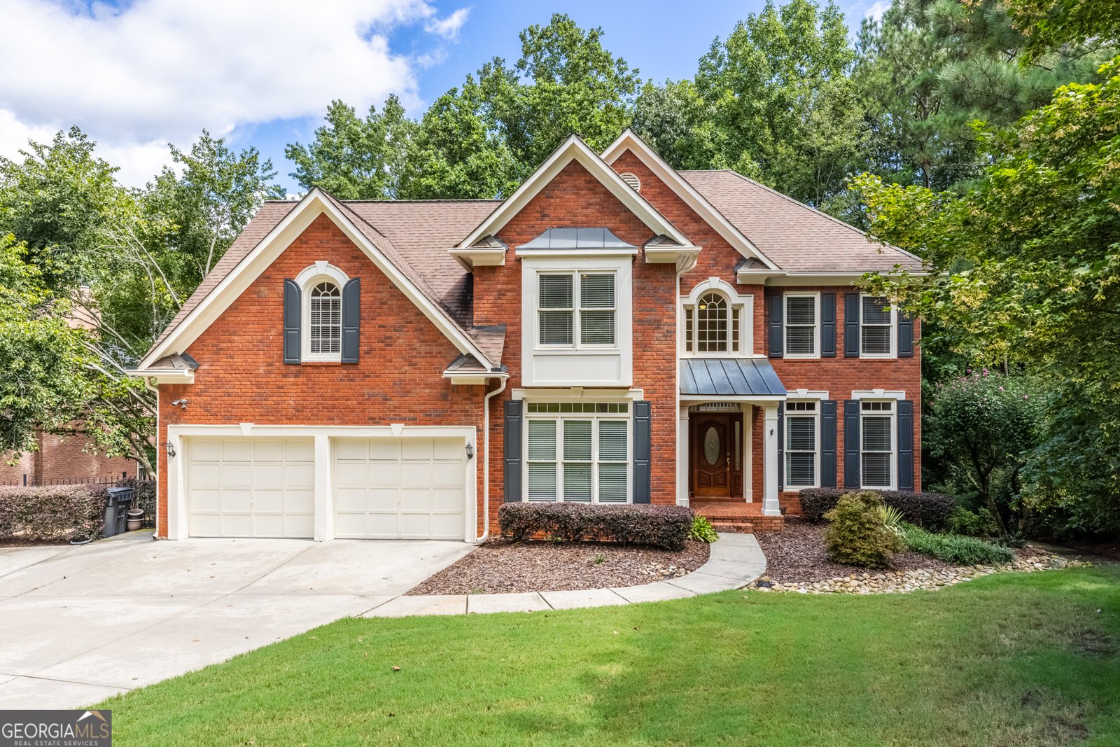 105 Kensington Pond Court Roswell - 1