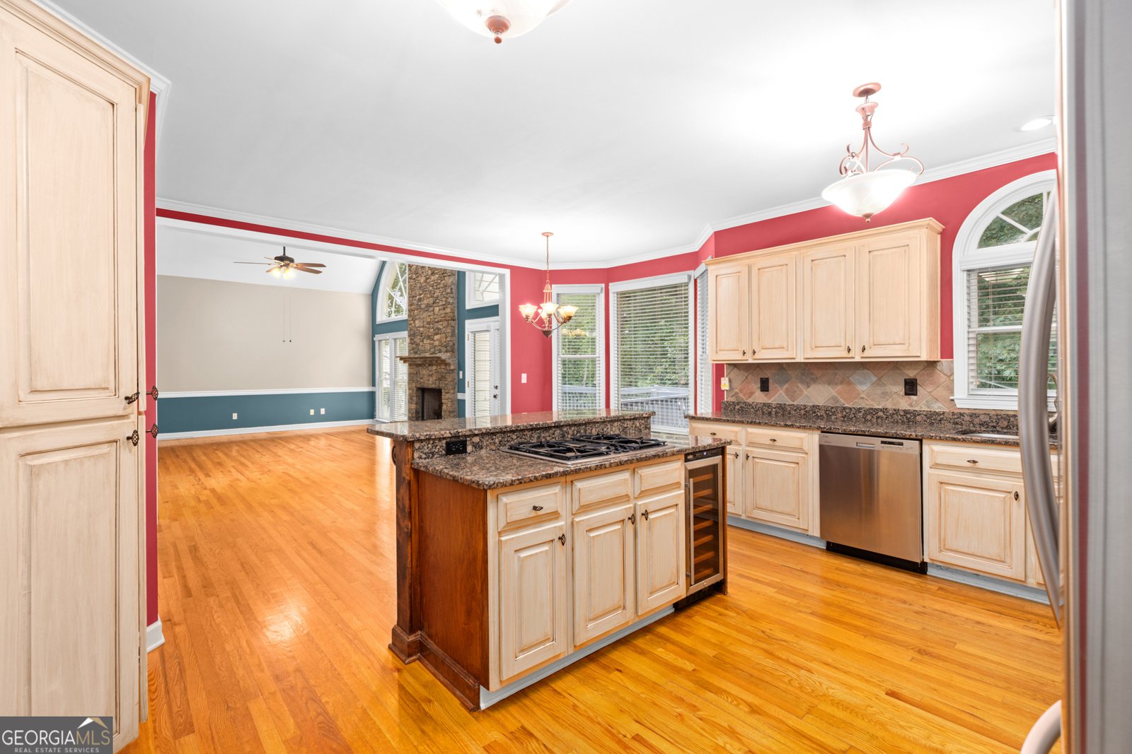 105 Kensington Pond Court Roswell - 8