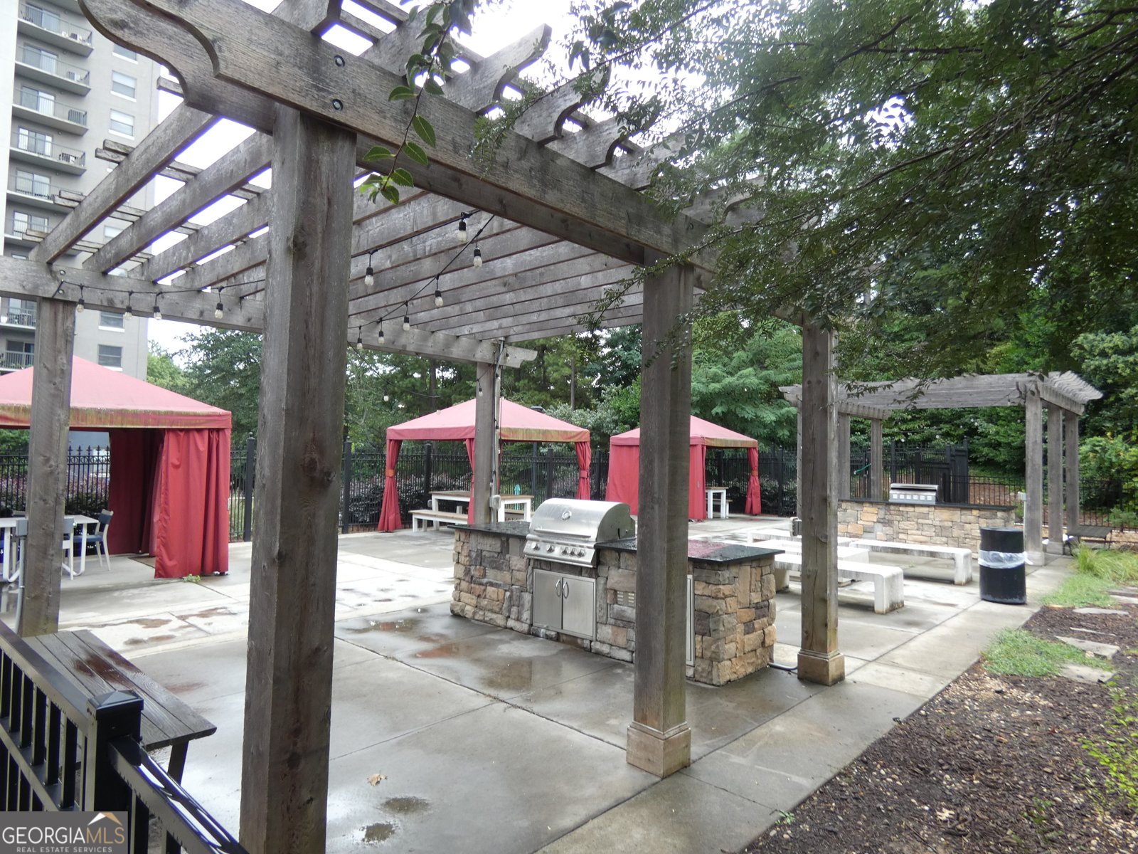 795 Hammond Drive Atlanta - 31