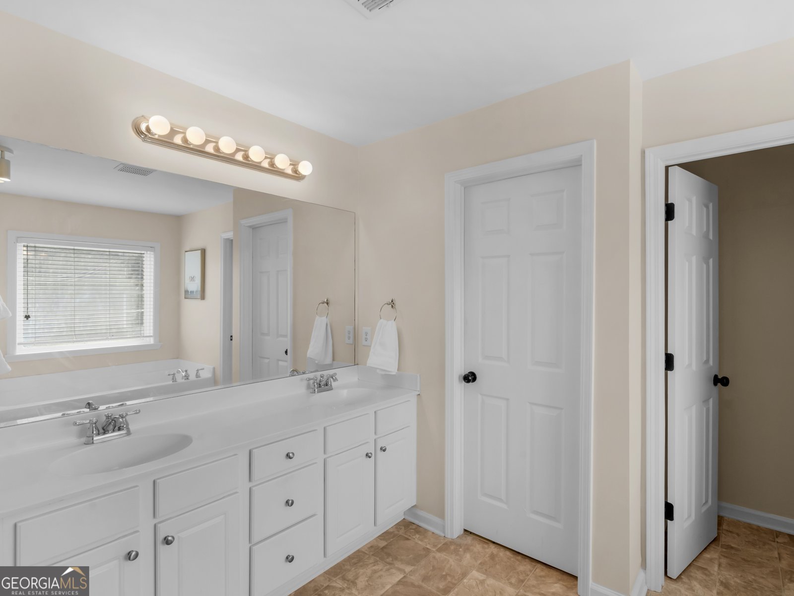 115 Sagebrush Trail Covington - 40