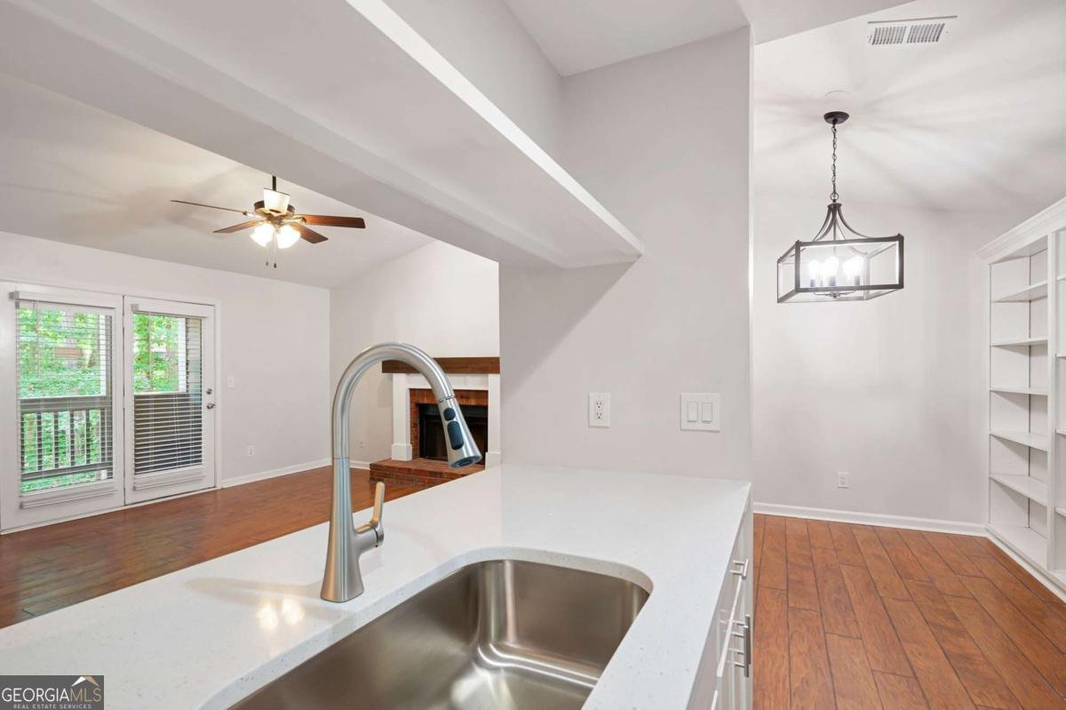 508 Warm Springs Circle Roswell - 17