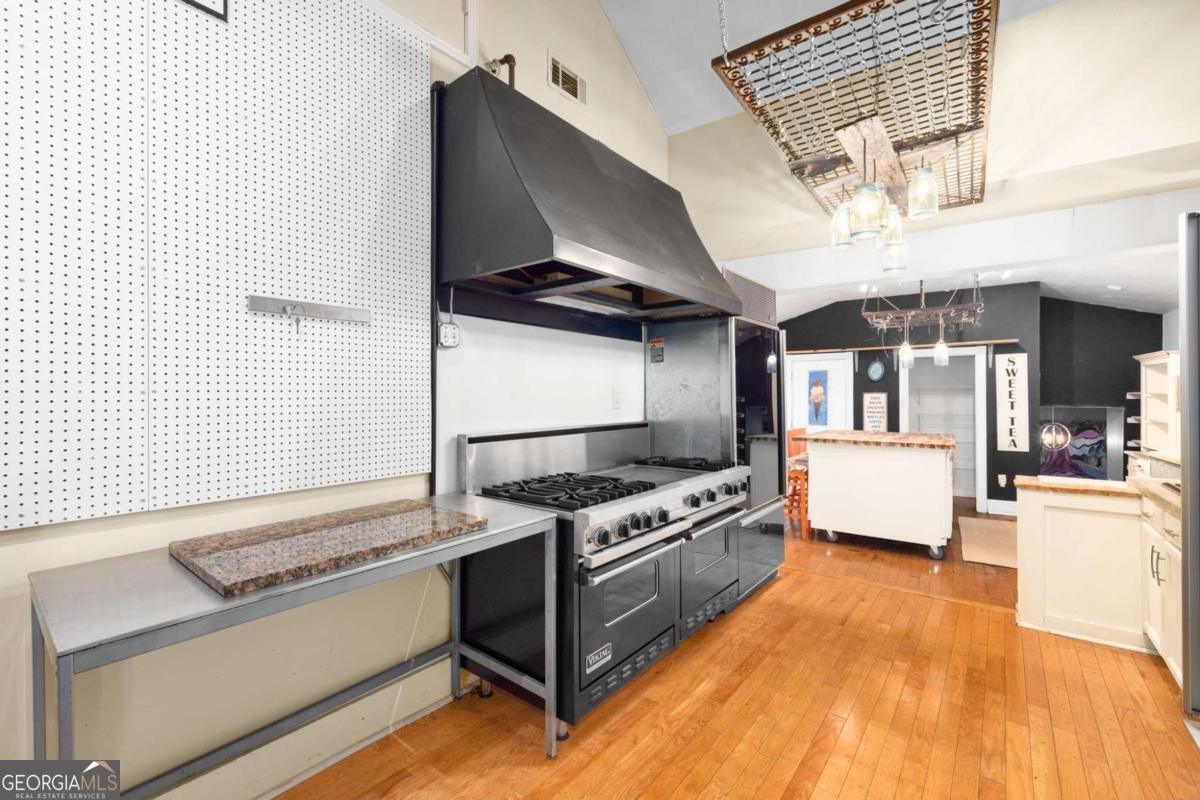 3270 Connally Street Atlanta - 27