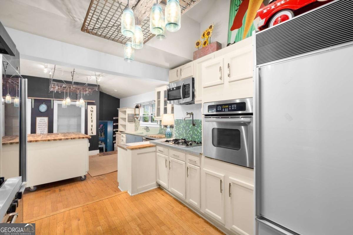 3270 Connally Street Atlanta - 28