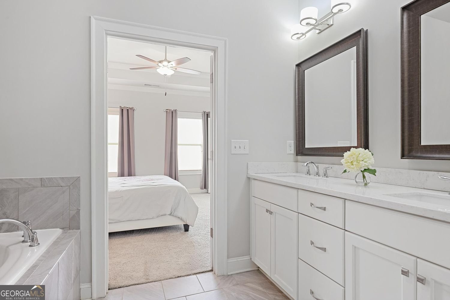 1096 Township Square Alpharetta - 25