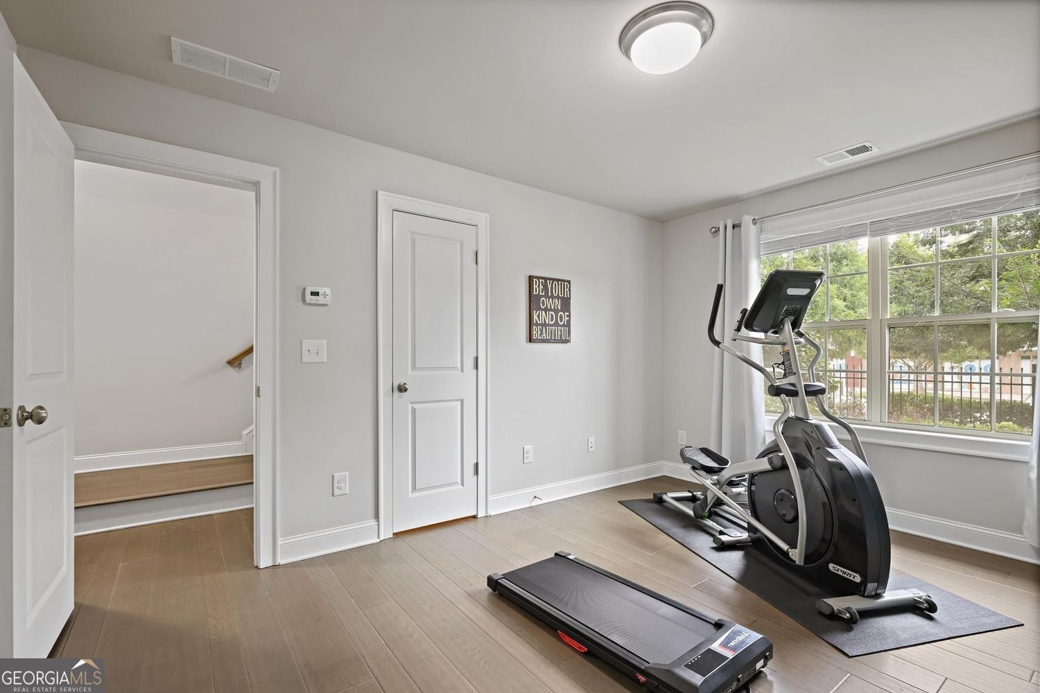 1096 Township Square Alpharetta - 27