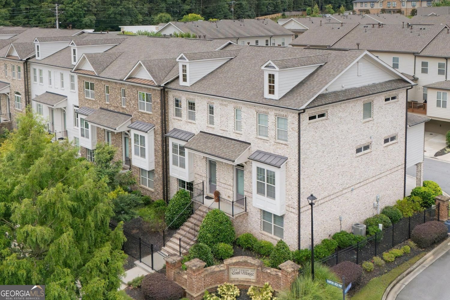1096 Township Square Alpharetta - 31