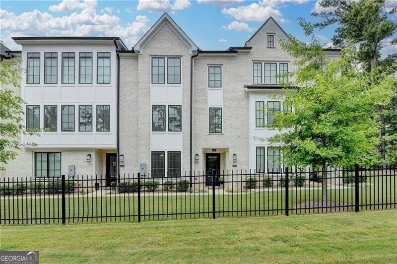 6892 Roswell Road Atlanta - 1