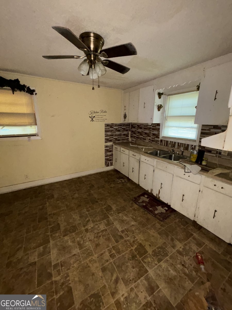 875 Perry Drive Macon - 23