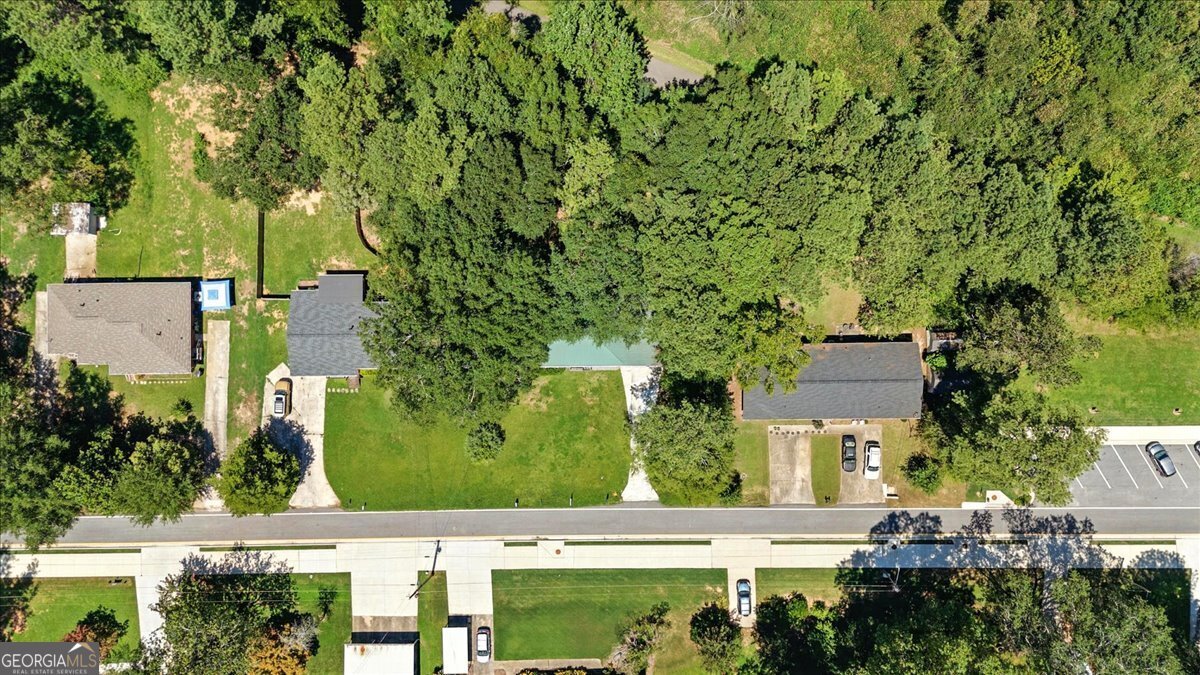 4274 Pineview Drive Powder Springs - 36