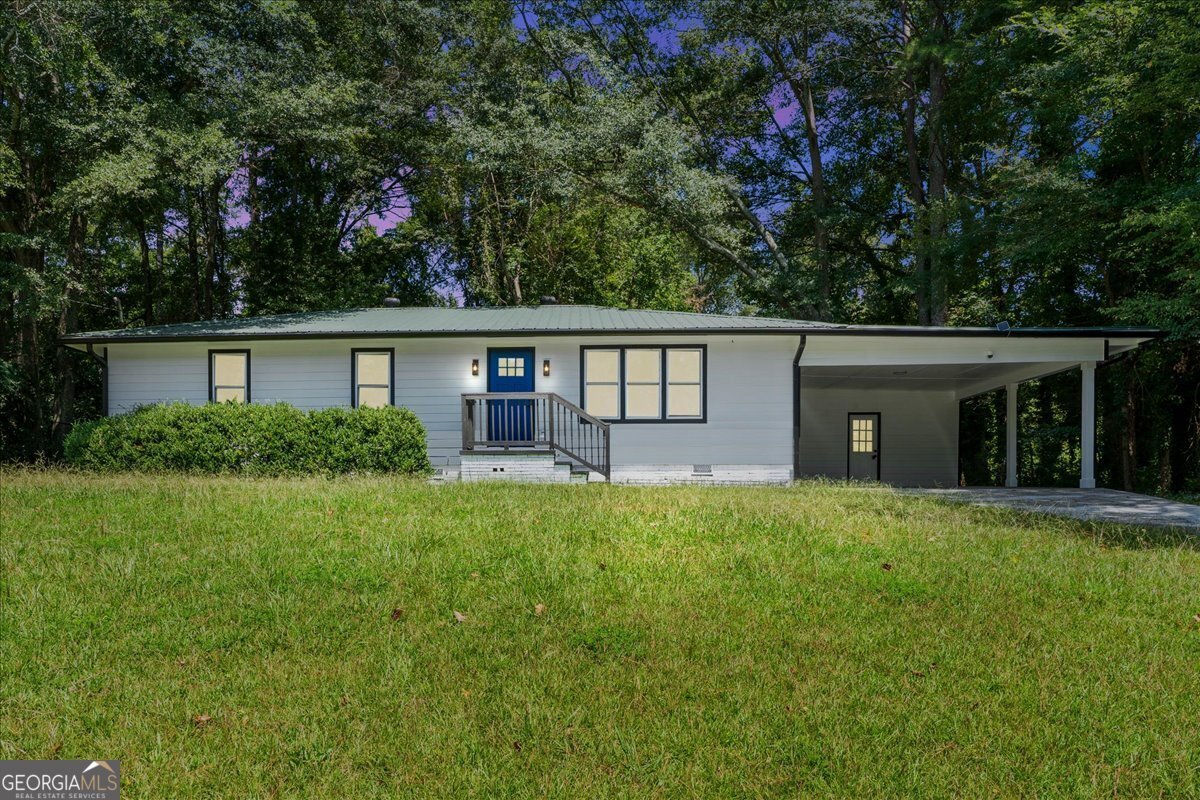 4274 Pineview Drive Powder Springs - 38