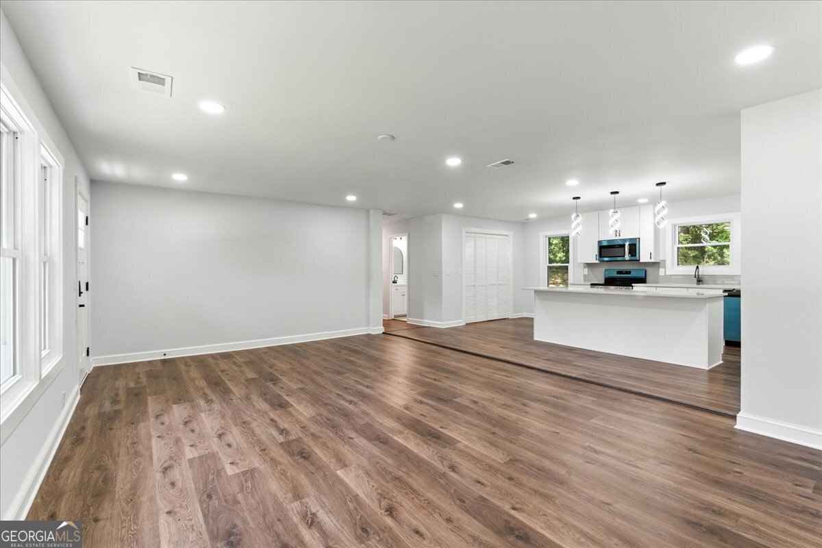 4274 Pineview Drive Powder Springs - 6