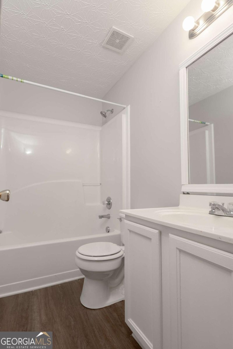 647 Kenridge Drive Suwanee - 11