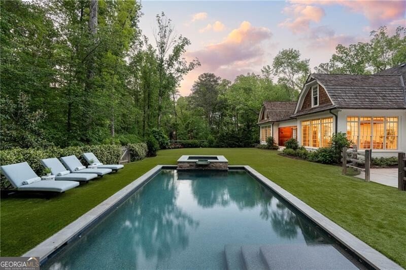 5360 Lake Forrest Drive Atlanta - 76