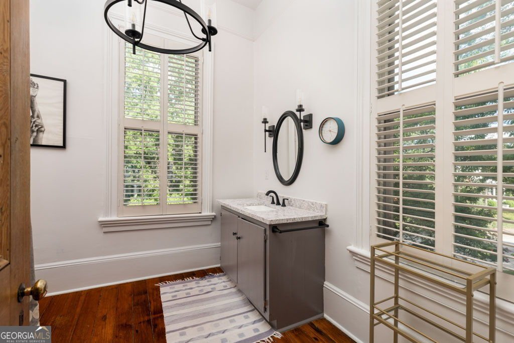 941 Park Place Macon - 33