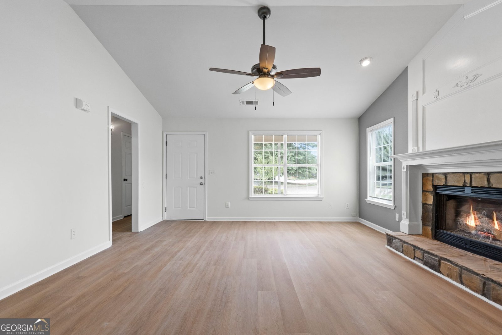 1501 Hampton Court Hampton - 2