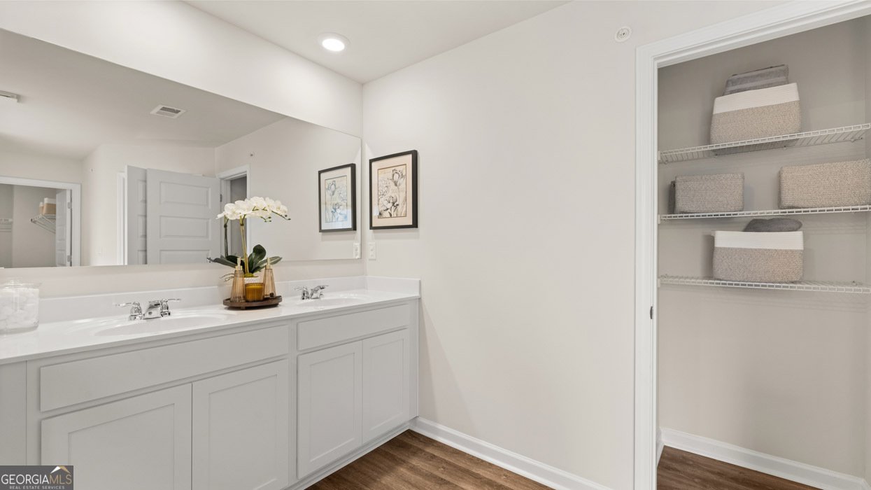 286 Sound Circle Stockbridge - 19