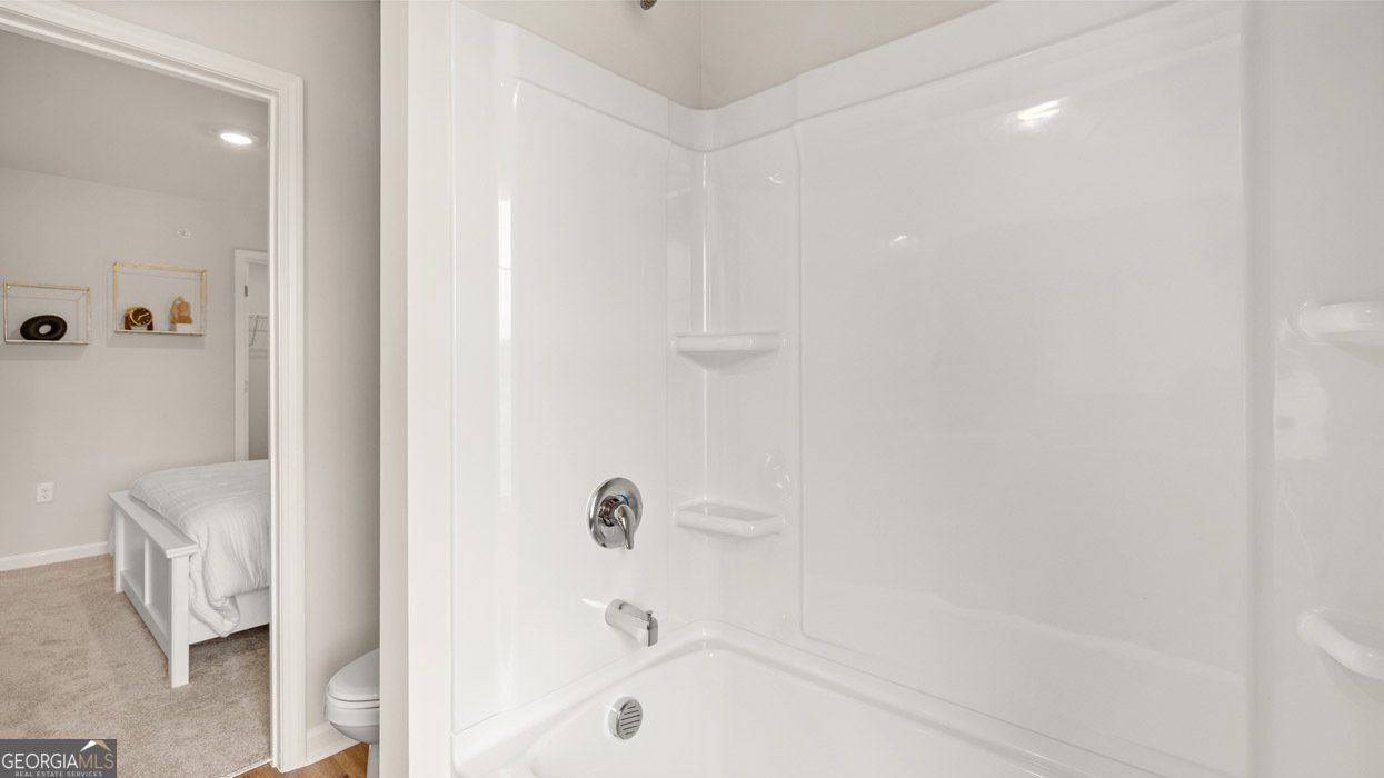 286 Sound Circle Stockbridge - 37