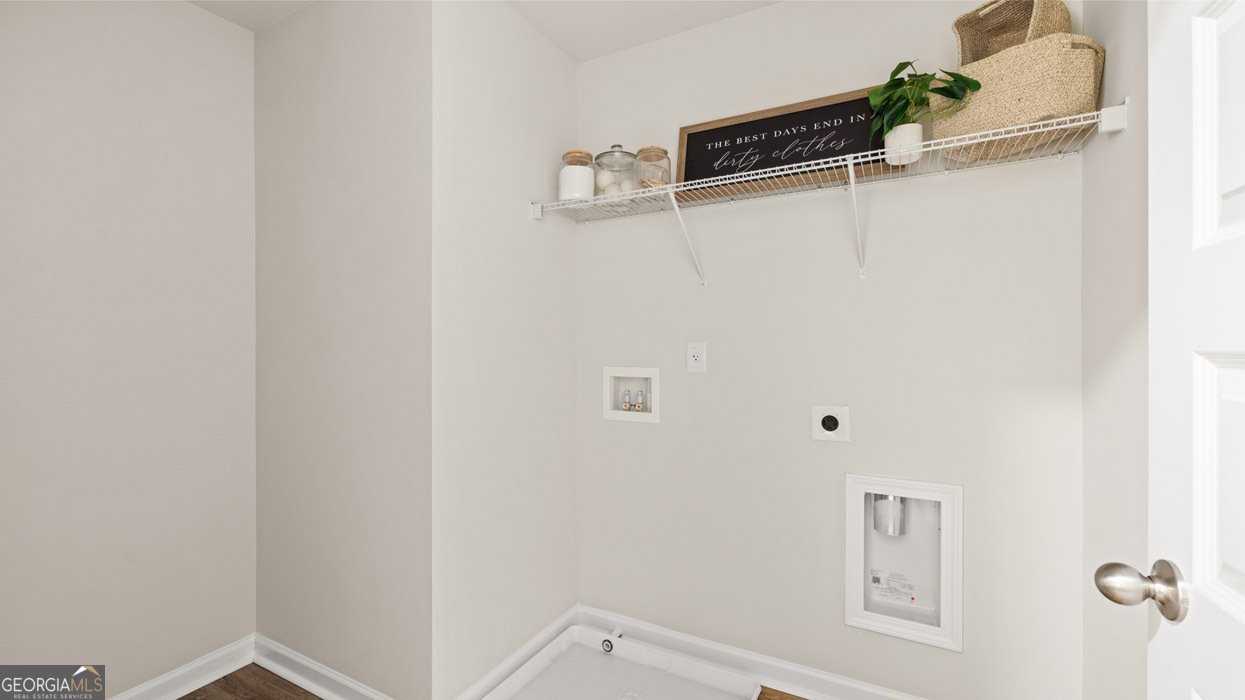 286 Sound Circle Stockbridge - 38