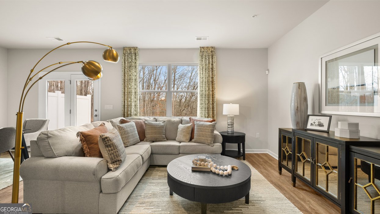 286 Sound Circle Stockbridge - 8