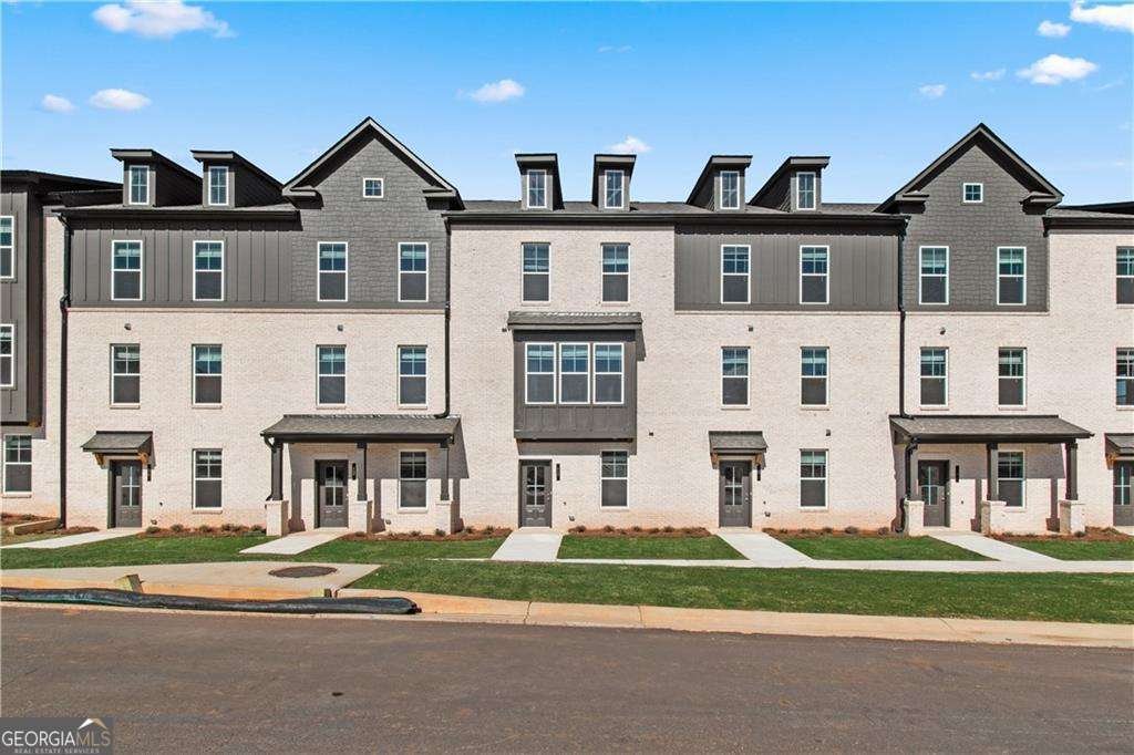 208 Daybreak Lane Newnan - 1