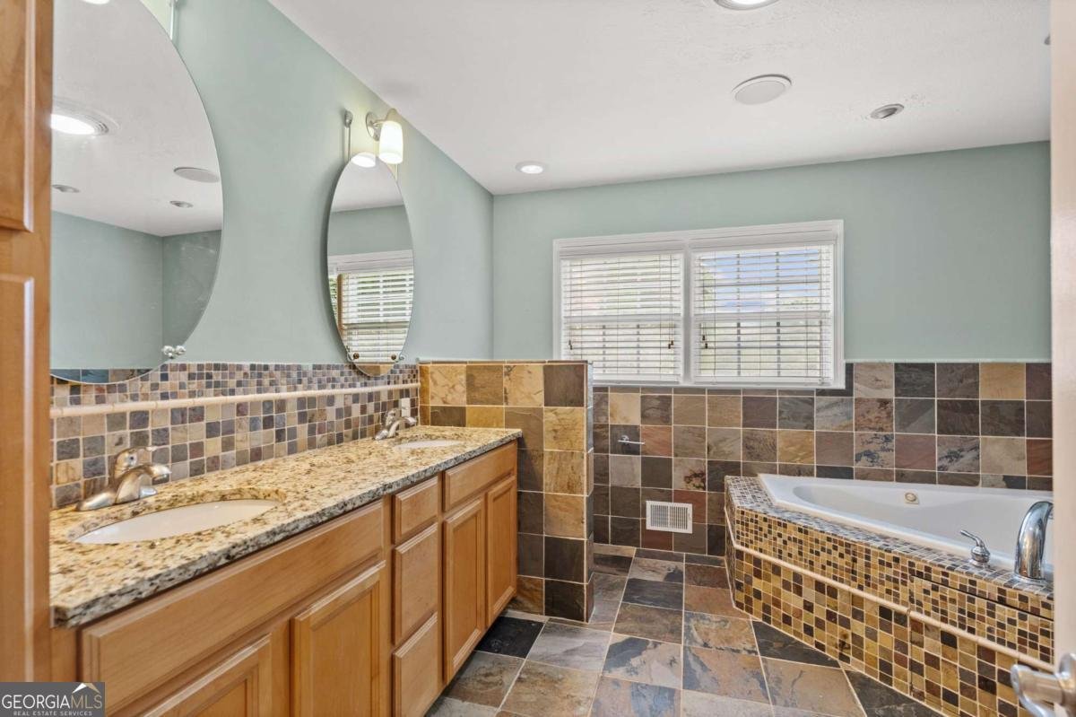 2072 Mcduffie Road Austell - 29