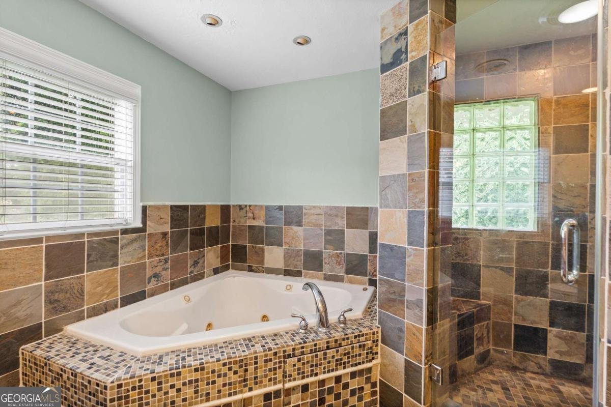 2072 Mcduffie Road Austell - 30