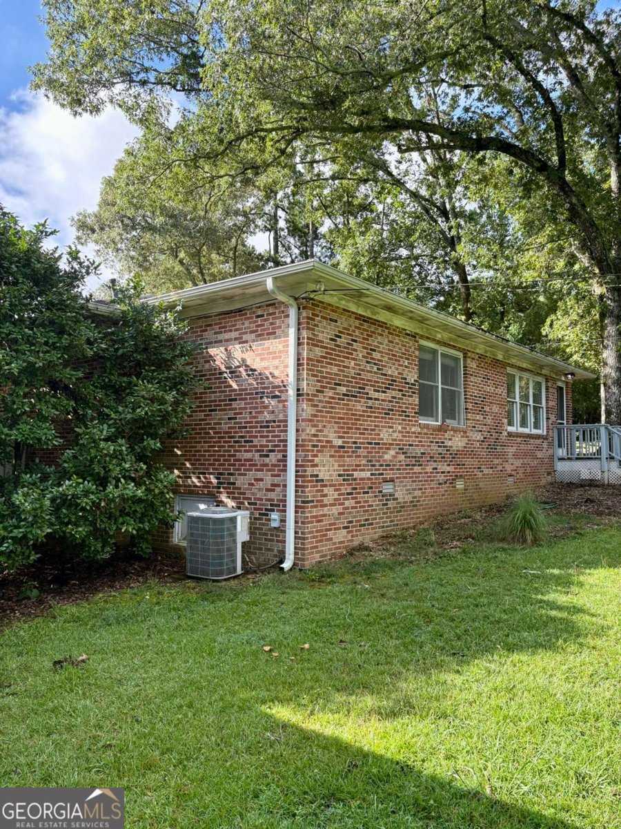 8421 Macon Highway Athens - 30