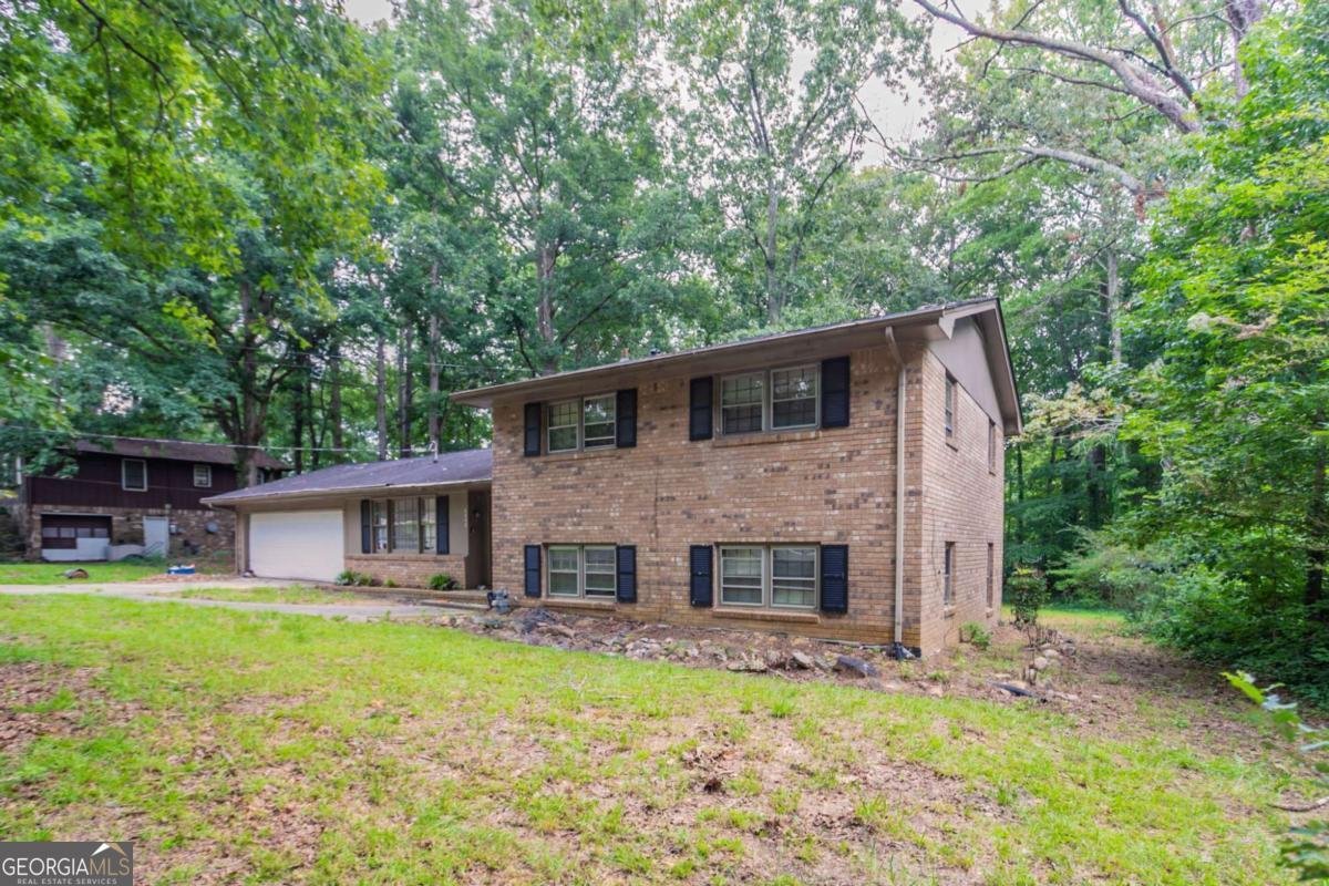 3961 Summit Drive Douglasville - 2