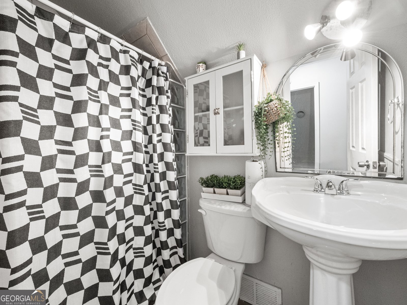 5017 Valley Street Oakwood - 20