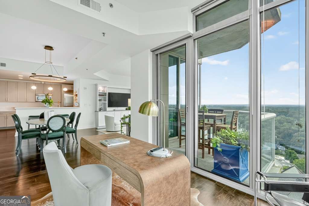 2795 Peachtree Road Atlanta - 27