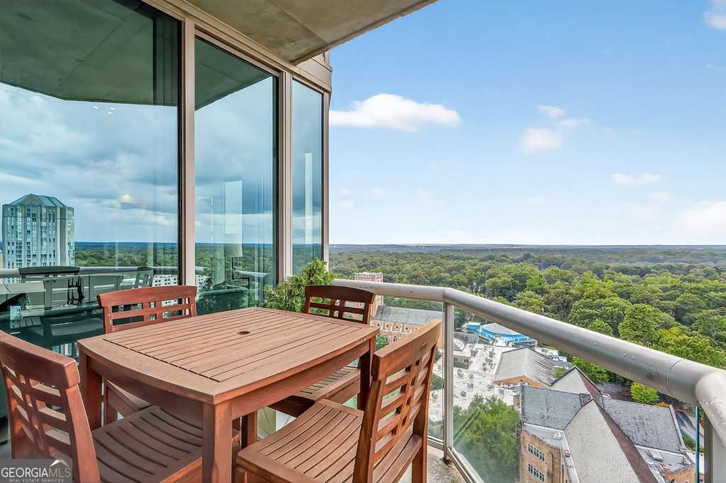 2795 Peachtree Road Atlanta - 55