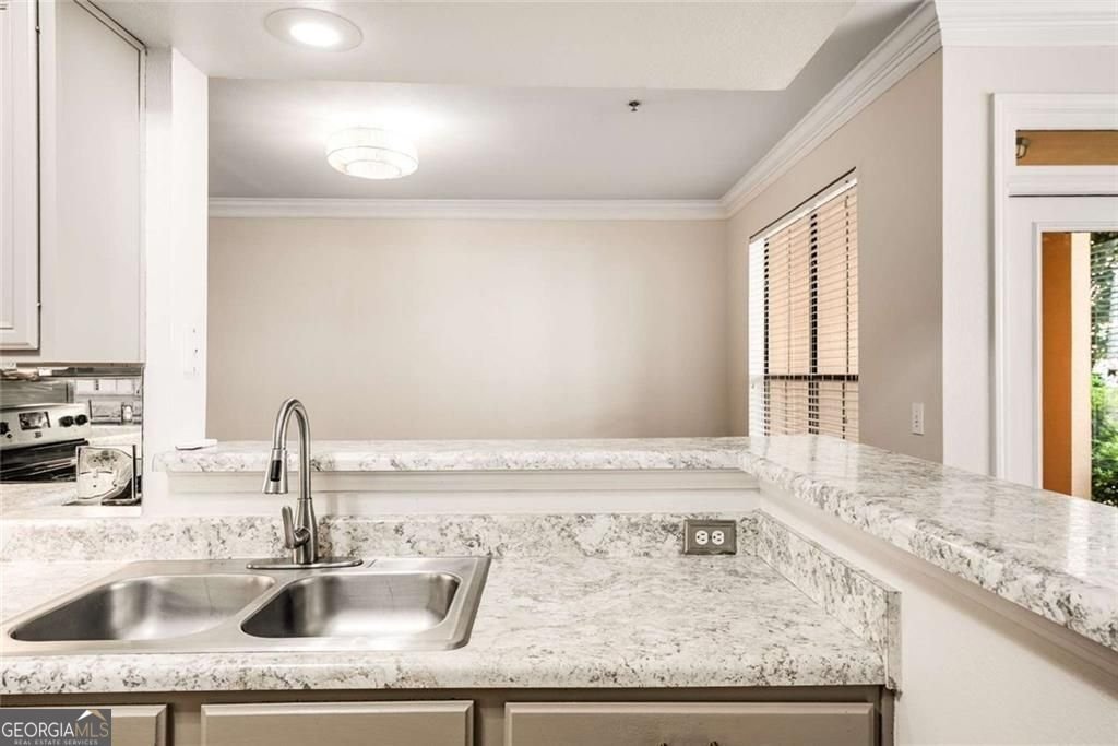 3777 Peachtree Road Brookhaven - 11