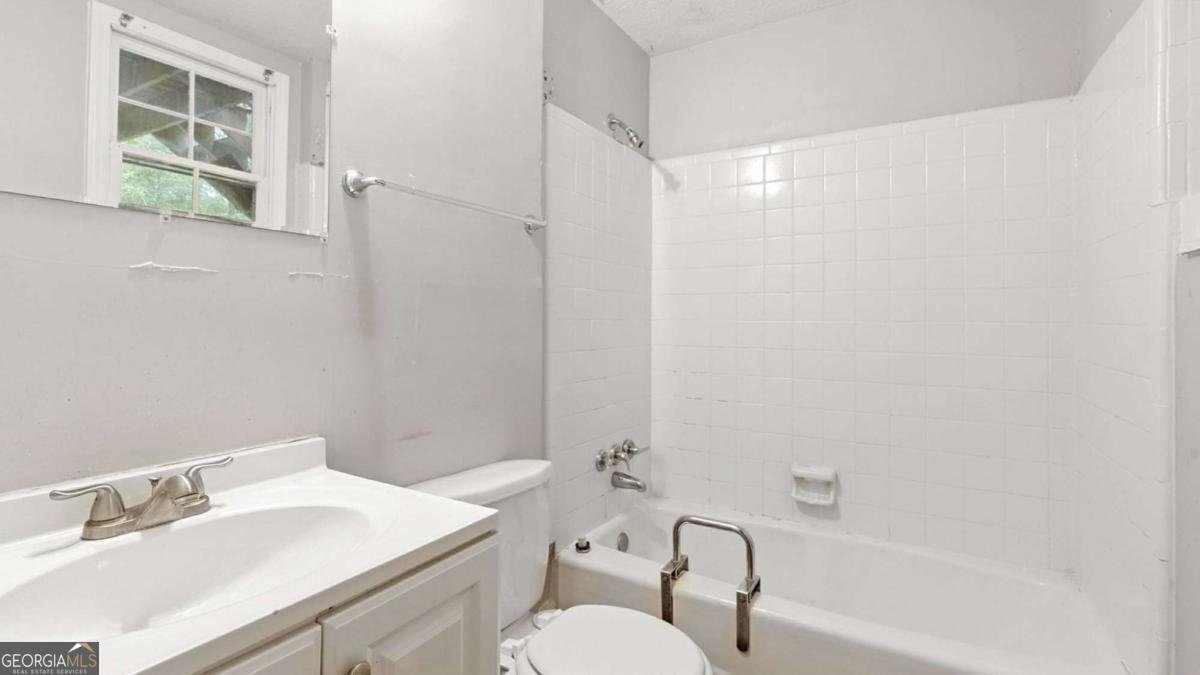 4486 Housworth Drive Lithonia - 29