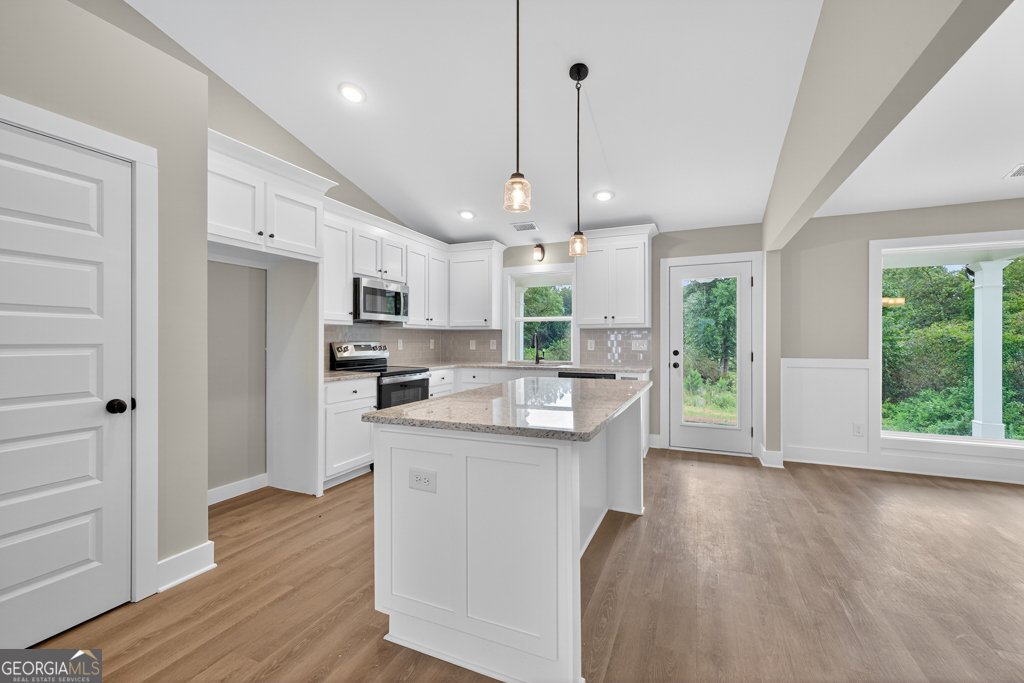 182 Nativity Cove Winder - 12