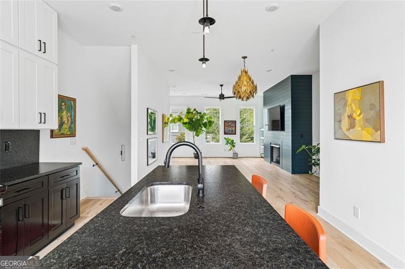 3583 CANDLER Court Hapeville - 25